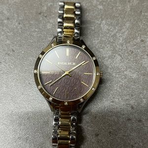 Women wrist watch